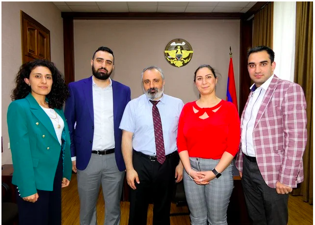 article-image